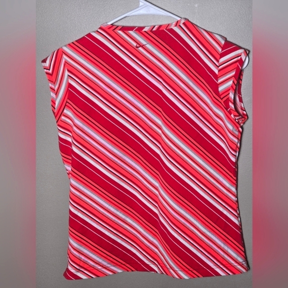 Women's Y2K Nike Striped Cap Sleeve Preppy Athleisure Top, Size Medium - Picture 2 of 3